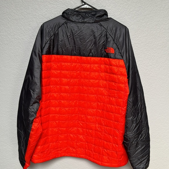 The North Face Primaloft full zip jacket - Picture 2 of 4